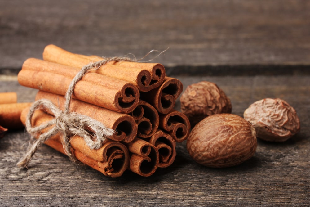 Cinnamon and nutmeg spices